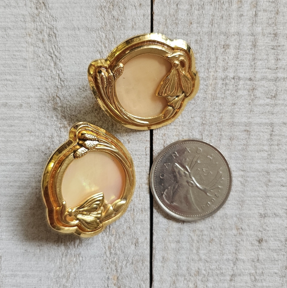 Signed Duri Art Nouveau Mother of Pearl Earrings. Pierced Earrings. Vintage.
